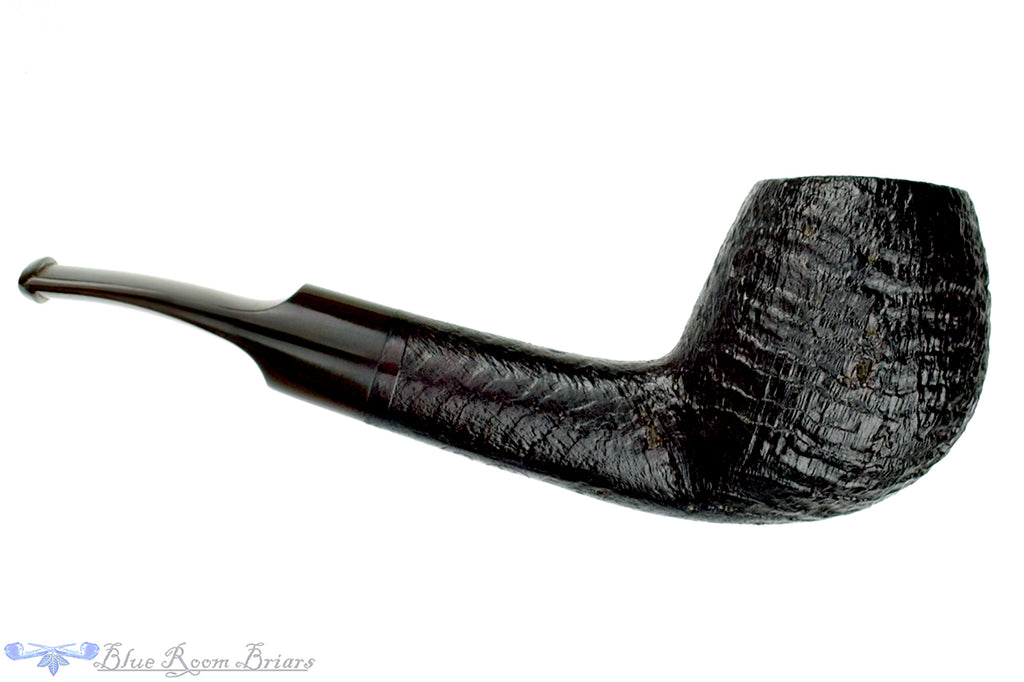 Blue Room Briars is proud to present this RC Sands Pipe Bent Sandblast Egg