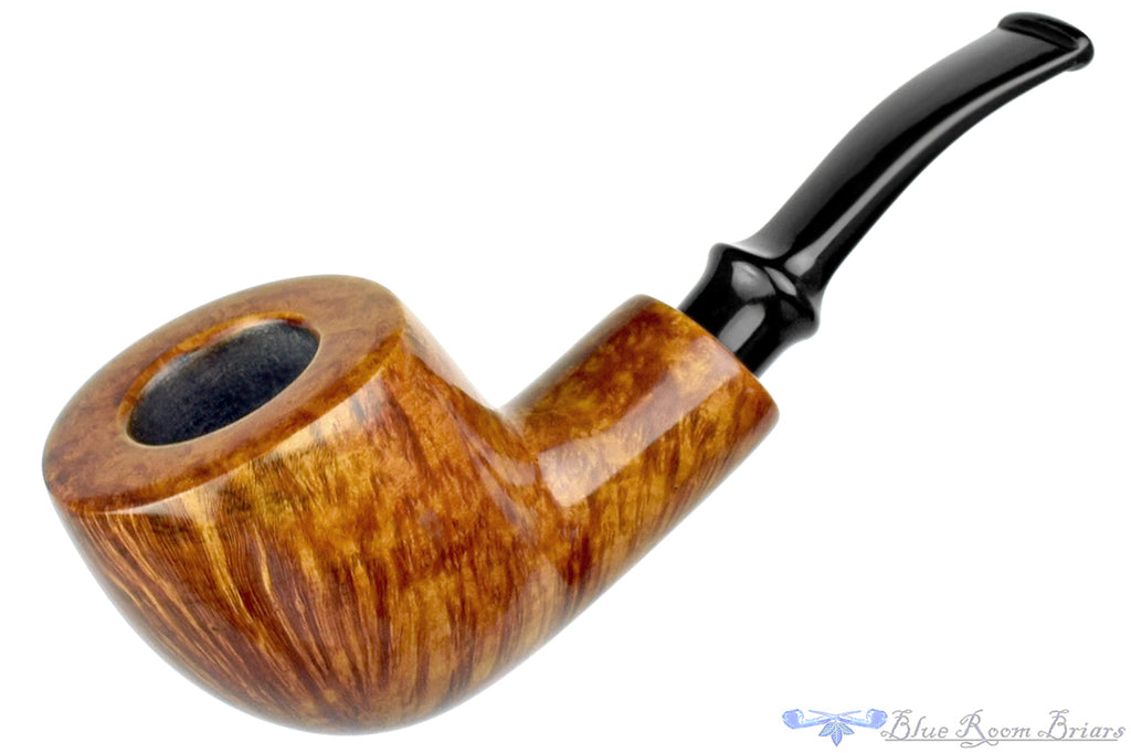 Blue Room Briars is proud to present this RC Sands Pipe Bent Pot