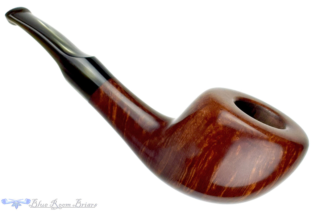 Blue Room Briars is proud to present this RC Sands Pipe Smooth Bent Scoop