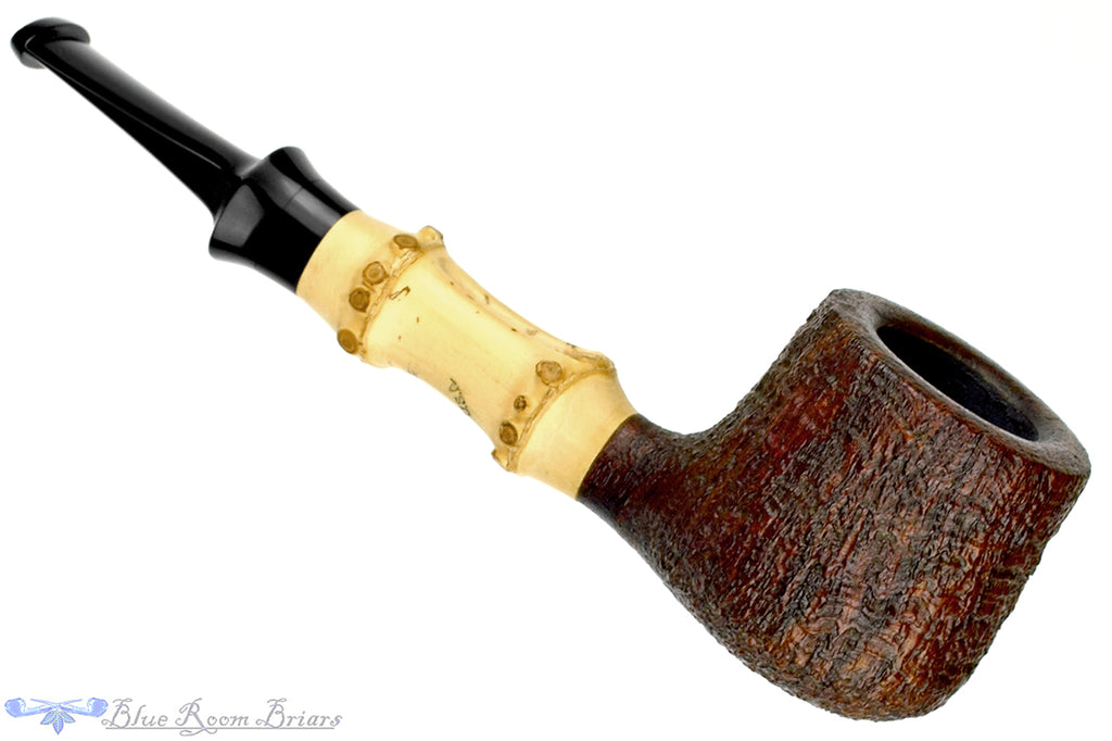 Blue Room Briars is proud to present this Joe Hinkle Pipe Sandblast Pot with Bamboo