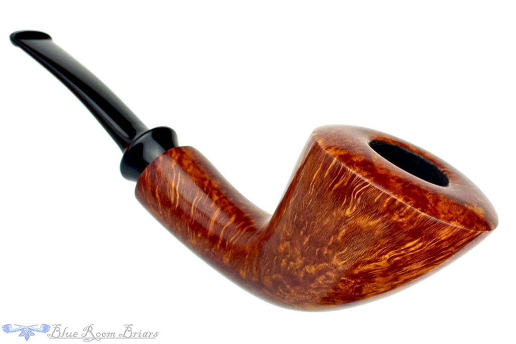 Blue Room Briars is proud to present this Brian Madsen Pipe Dublin with Teardrop Shank