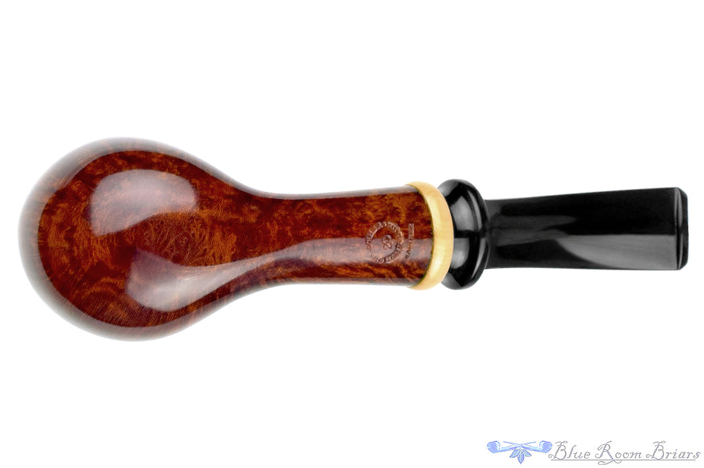 Blue Room Briars is proud to present this Bill Walther Pipe Straight Grain Scoop with Boxwood