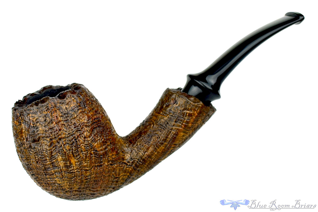 Blue Room Briars is proud to present this Jerry Crawford Pipe 1/2 Bent Ring Blast Egg with Plateaux