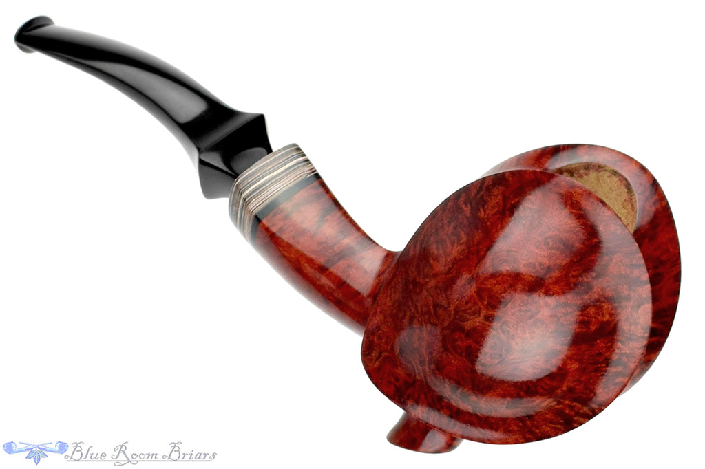 Blue Room Briars is proud to present this Marinko Neralić Pipe Blowfish Sitter with Fordite and Plateau
