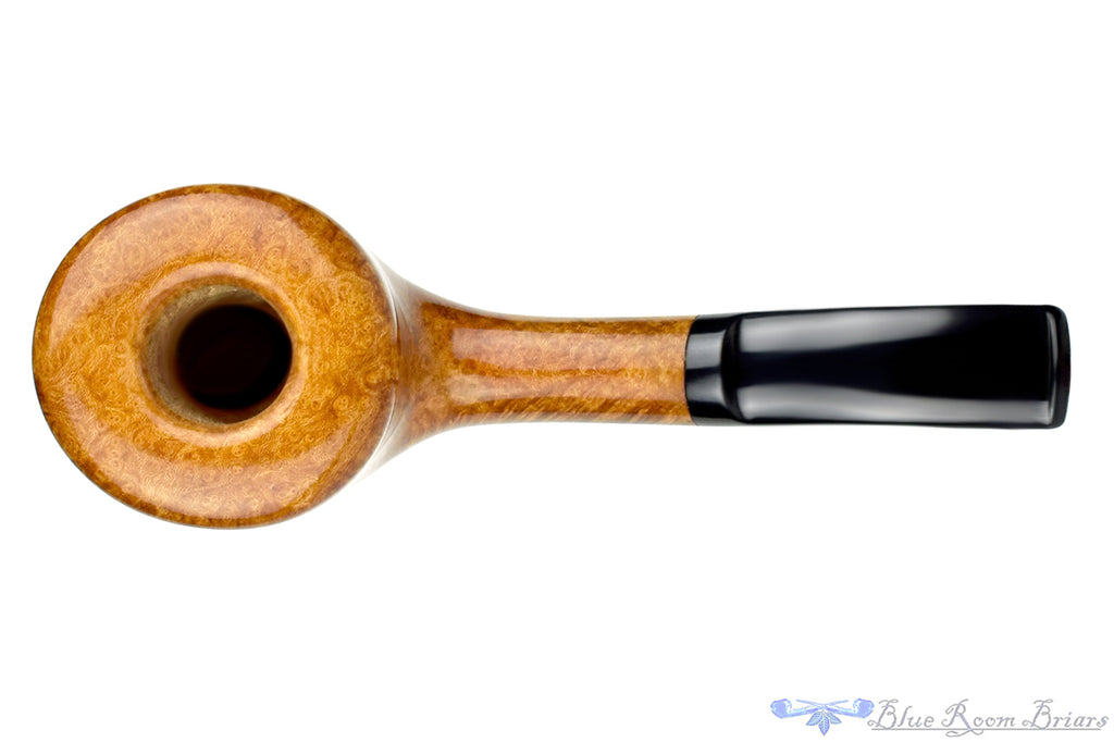 Blue Room Briars is proud to present this RC Sands Pipe 1/4 Bent Large Smooth Yachtsman