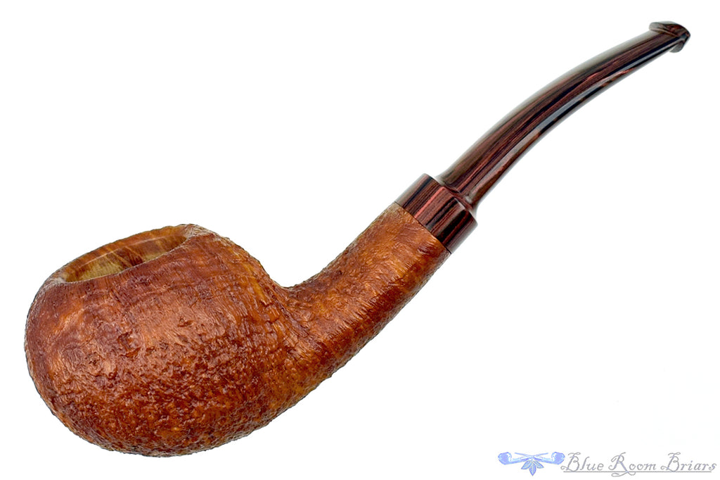 Blue Room Briars is proud to present this Bill Walther Pipe 1/4 Bent Sandblast Tomato Sitter