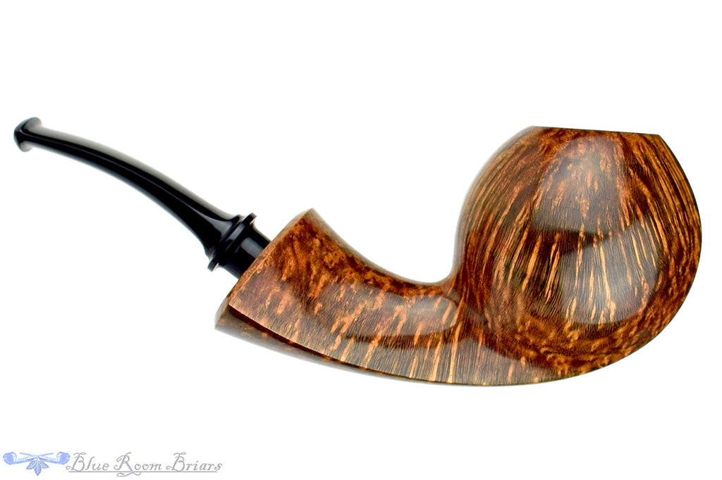 Blue Room Briars is proud to present this David S. Huber Pipe Ivarsson Blowfish