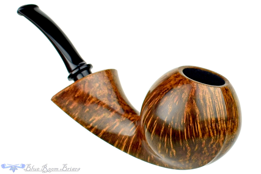 Blue Room Briars is proud to present this David S. Huber Pipe Ivarsson Blowfish