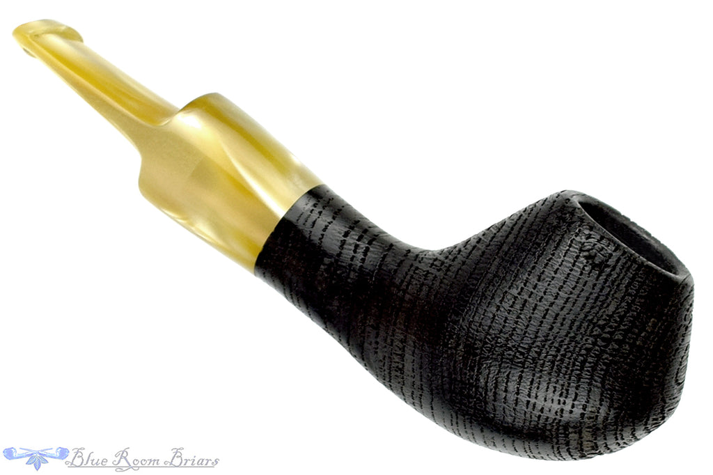 Blue Room Briars is proud to present this Ron Smith Pipe "Sven" Sandblast Morta Scoop