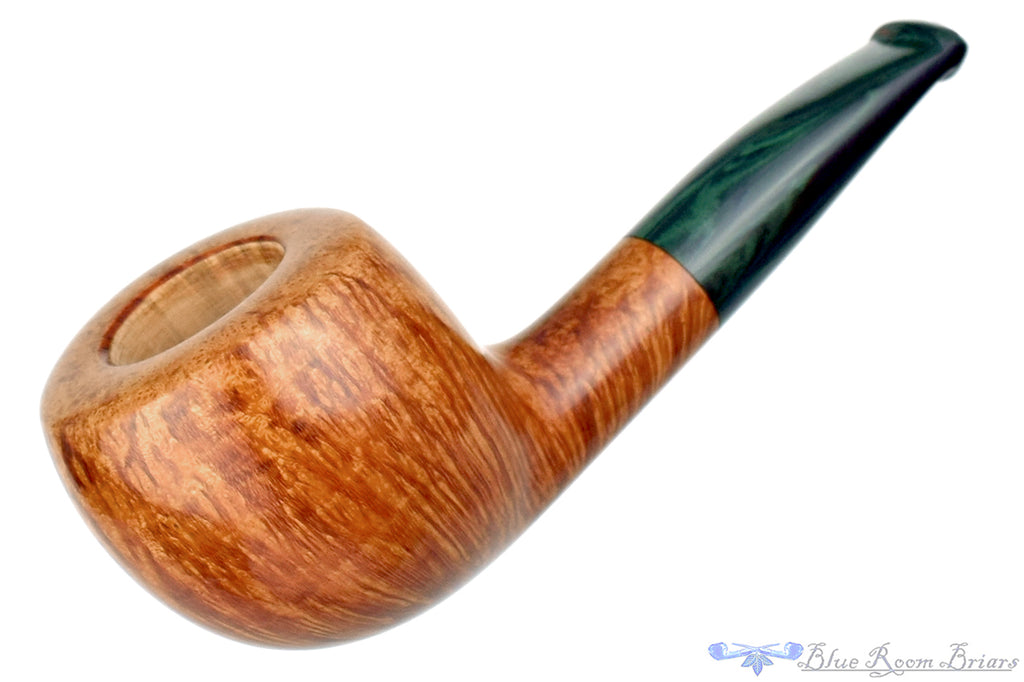Blue Room Briars is proud to present this RC Sands Pipe Bent Pot with Brindle