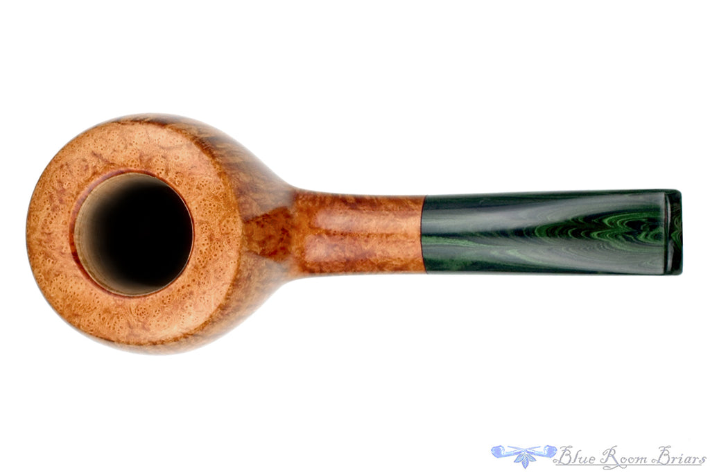 Blue Room Briars is proud to present this RC Sands Pipe Bent Pot with Brindle