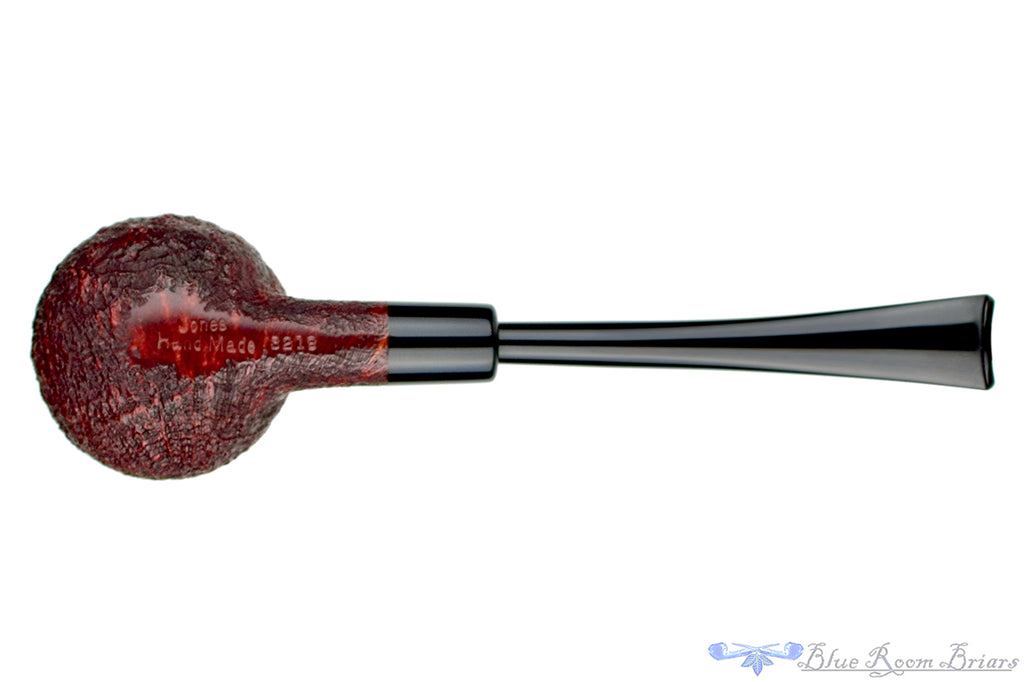 Blue Room Briars is proud to present this Jesse Jones Pipe Sandblast Prince Sitter with Military Mount