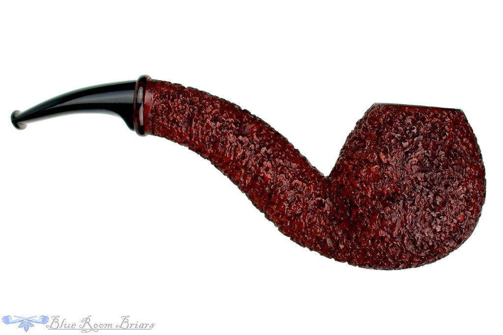 Blue Room Briars is proud to present this Thomas James Pipe Carved Hawkbill with Cumberland Ring