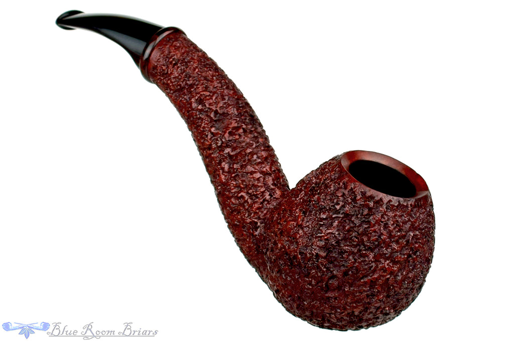 Blue Room Briars is proud to present this Thomas James Pipe Carved Hawkbill with Cumberland Ring