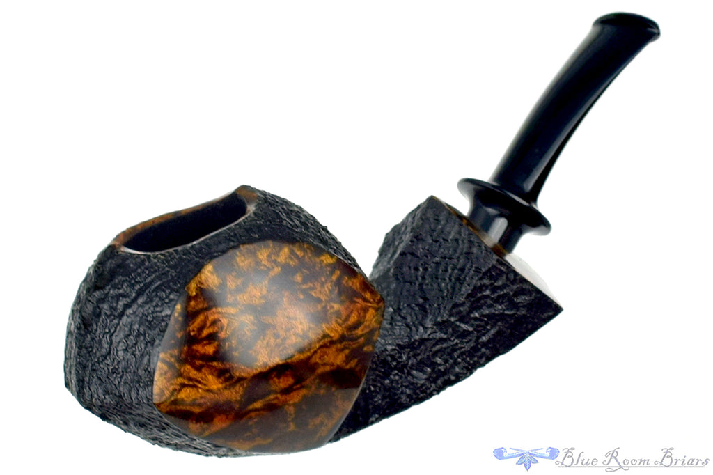 Blue Room Briars is proud to present this David Huber Pipe Sandblast Armored Bull Fish