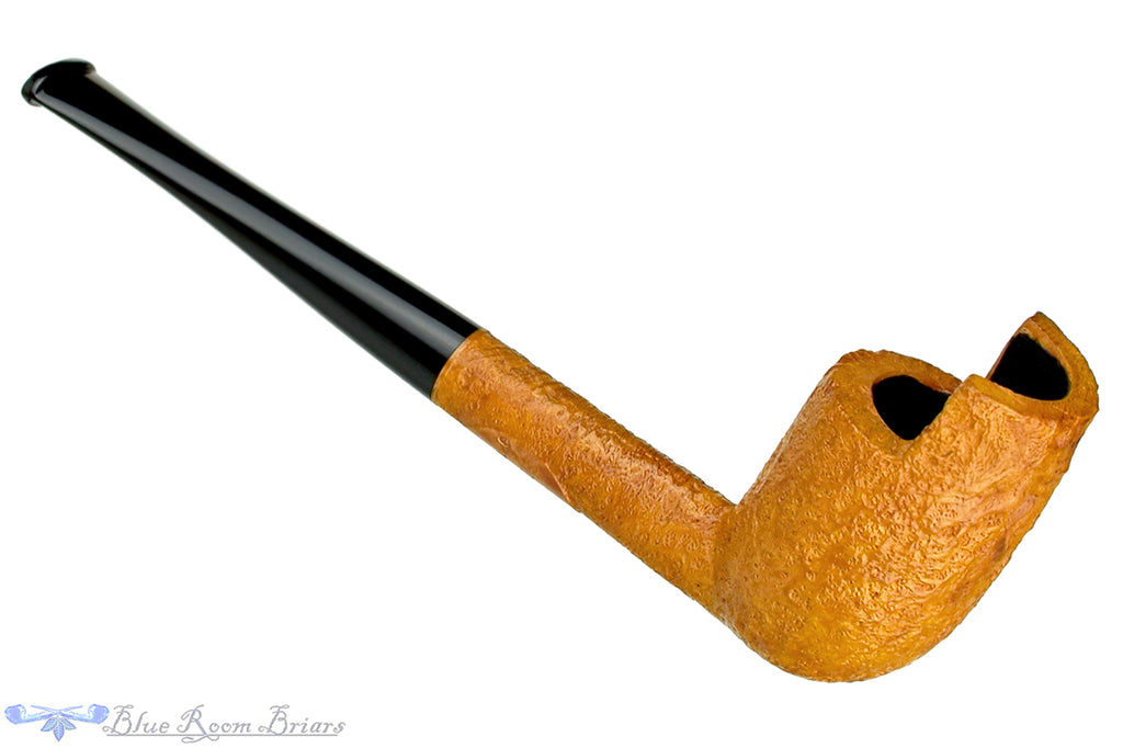 Blue Room Briars is proud to present this Ian Nicol Pipe Tan Blast Windshield Billiard
