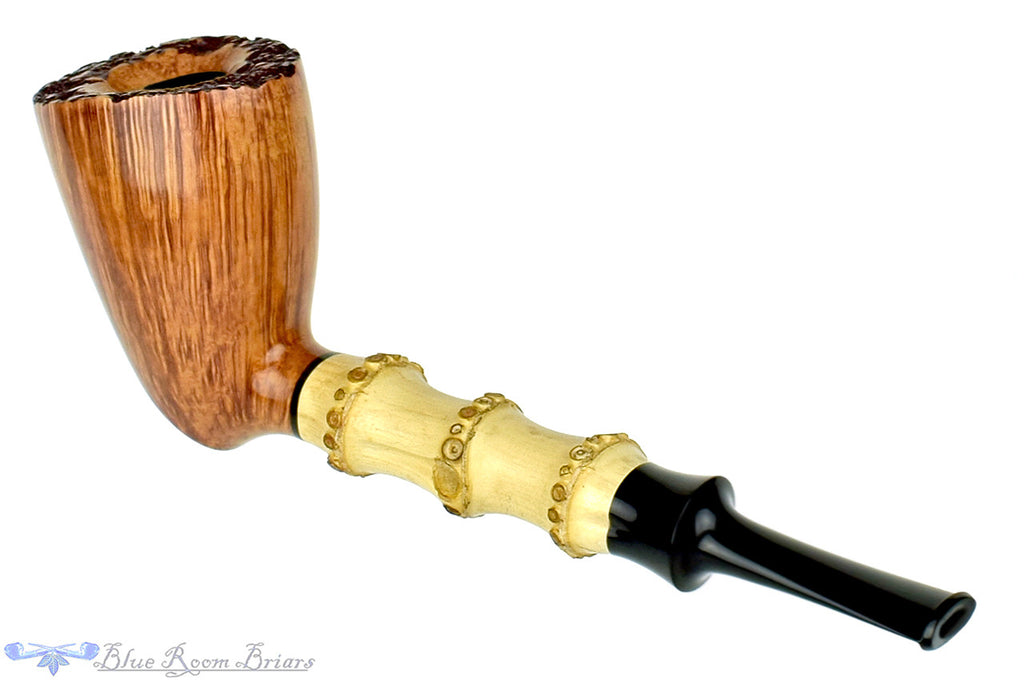 Blue Room Briars is proud to present this Jesse Jones Pipe Sitter Dublin with Plateau and Bamboo