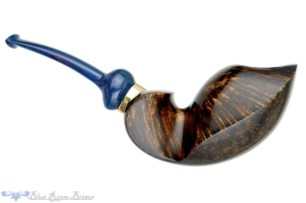 Blue Room Briars is proud to present this Andrey Kharitonov Pipe Cobra with Whiptail and Brass