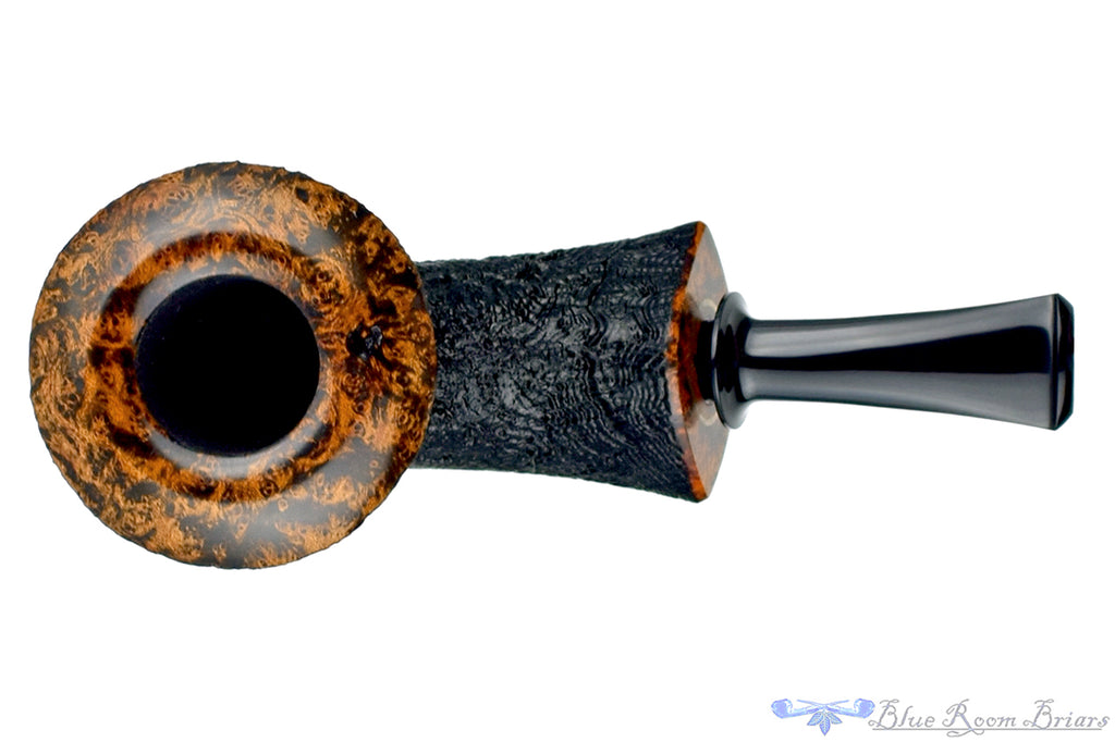 Blue Room Briars is proud to present this David Huber Pipe Partial Sandblast Rhodesian