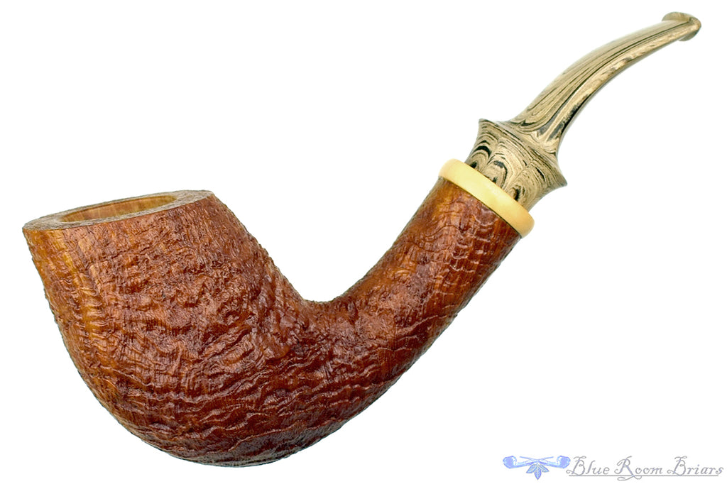 Blue Room Briars is proud to present this Bill Walther Pipe Tan Blast Bent Egg Sitter with Boxwood and Sand Brindle
