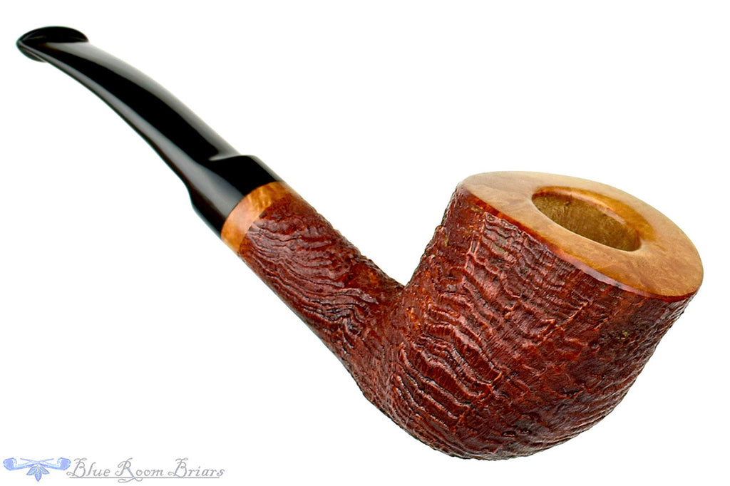 Blue Room Briars is proud to present this RC Sands Pipe 1/8 Bent Ring Blast Dublin with Smooth Rim