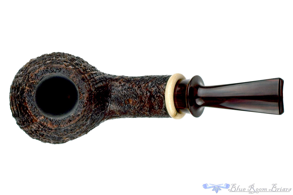 Blue Room Briars is proud to present this Bill Shalosky Pipe 581 Bent Contrast Blast Brandy with Mammoth Ivory and Brindle