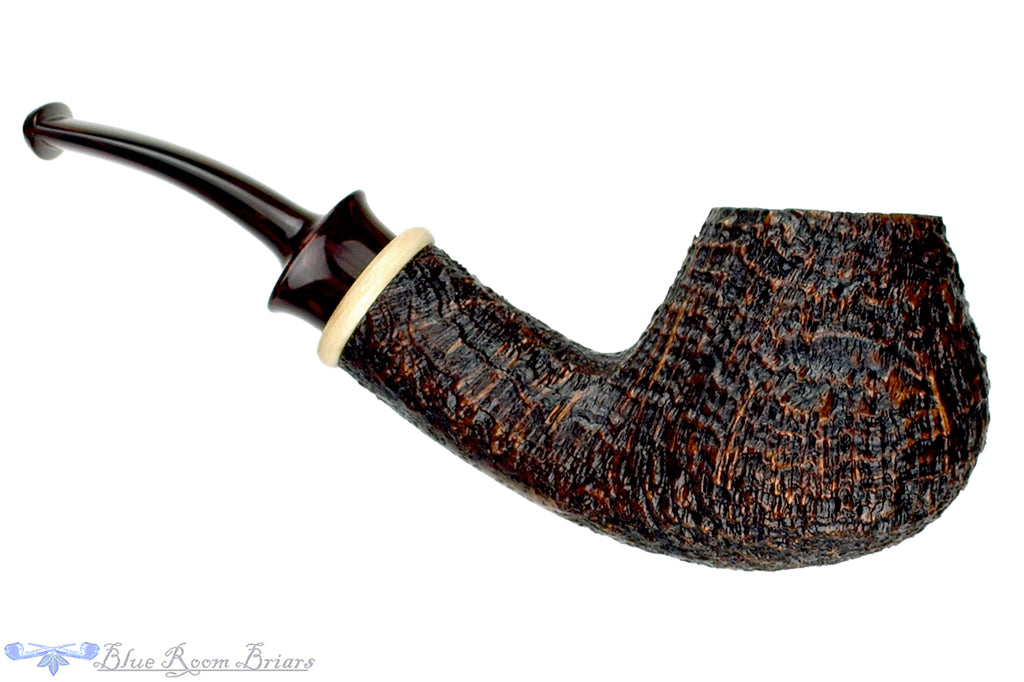 Blue Room Briars is proud to present this Bill Shalosky Pipe 581 Bent Contrast Blast Brandy with Mammoth Ivory and Brindle