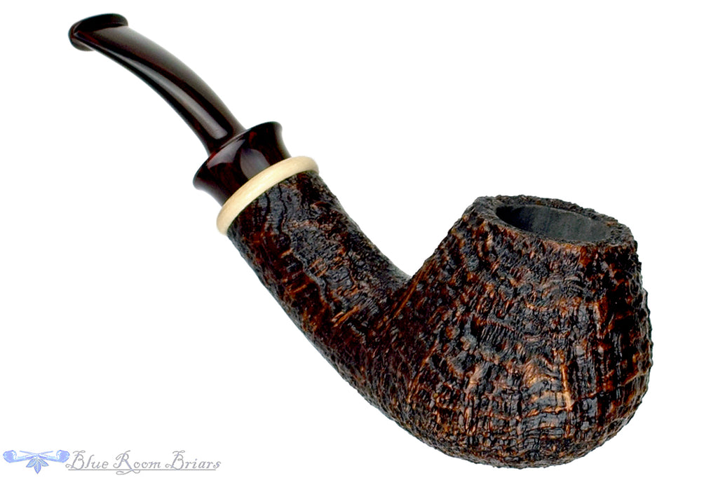 Blue Room Briars is proud to present this Bill Shalosky Pipe 581 Bent Contrast Blast Brandy with Mammoth Ivory and Brindle